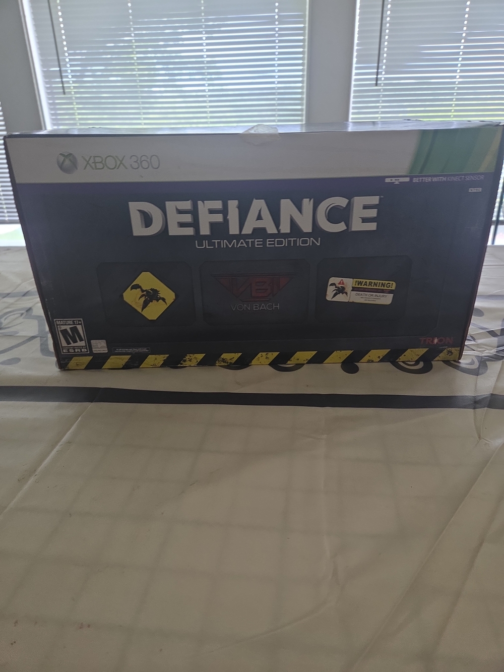 Defiance Ultimate Edition - Black Full Set With Game